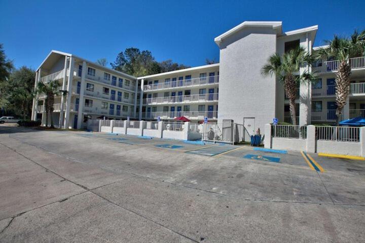 Loyalty Inn Tallahassee Exterior photo